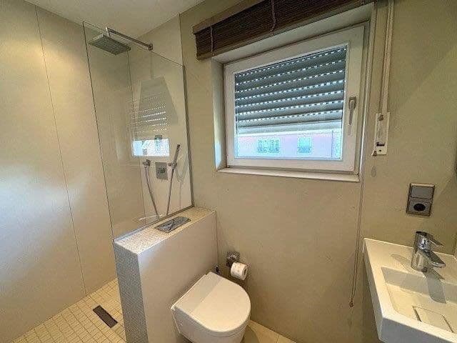 Prenájom domu 180 m², pozemok 950 m², Karben, Hesensko Prenájom domu 180 m², pozemok 950 m², Karben, Hesensko