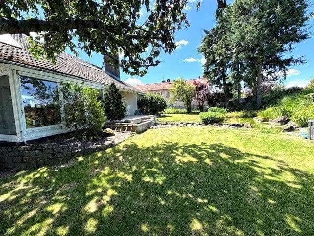 Prenájom domu 180 m², pozemok 950 m², Karben, Hesensko Prenájom domu 180 m², pozemok 950 m², Karben, Hesensko