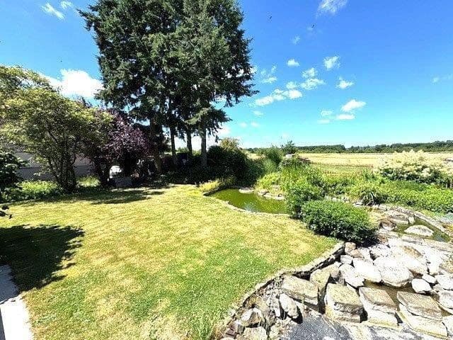 Prenájom domu 180 m², pozemok 950 m², Karben, Hesensko Prenájom domu 180 m², pozemok 950 m², Karben, Hesensko