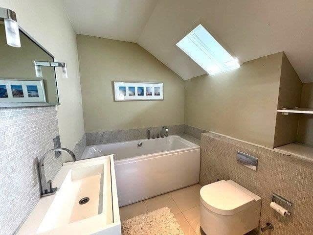 Prenájom domu 180 m², pozemok 950 m², Karben, Hesensko Prenájom domu 180 m², pozemok 950 m², Karben, Hesensko