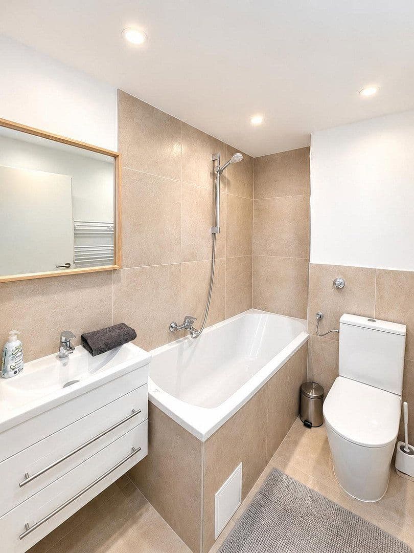 Predaj bytu 1-izbový 36 m², Eibenstraße 6, Düsseldorf, Severné Porýnie - Westfálsko Predaj bytu 1-izbový 36 m², Eibenstraße 6, Düsseldorf, Severné Porýnie - Westfálsko