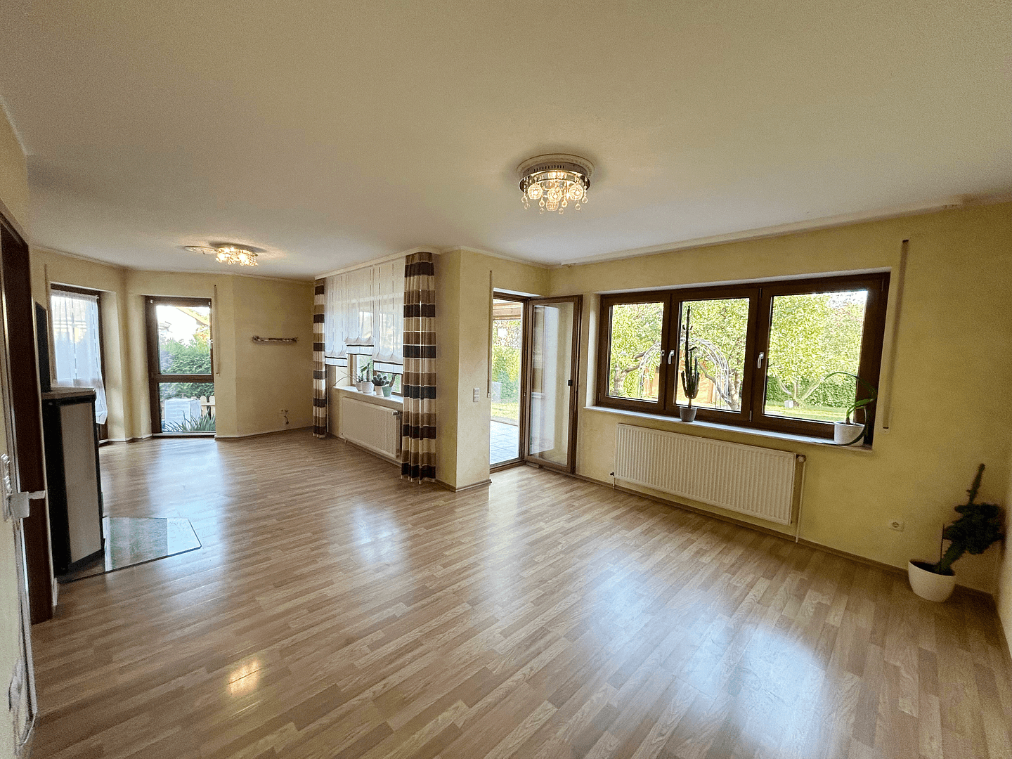 Predaj domu 152 m², pozemok 515 m², Baunatal, Hesensko Predaj domu 152 m², pozemok 515 m², Baunatal, Hesensko