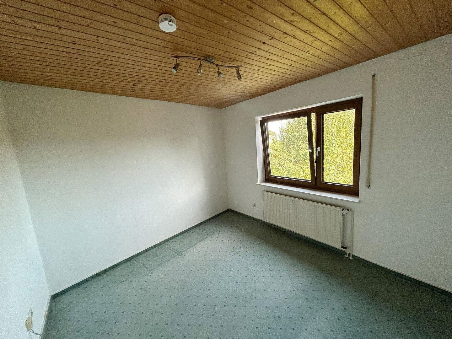 Predaj domu 152 m², pozemok 515 m², Baunatal, Hesensko Predaj domu 152 m², pozemok 515 m², Baunatal, Hesensko
