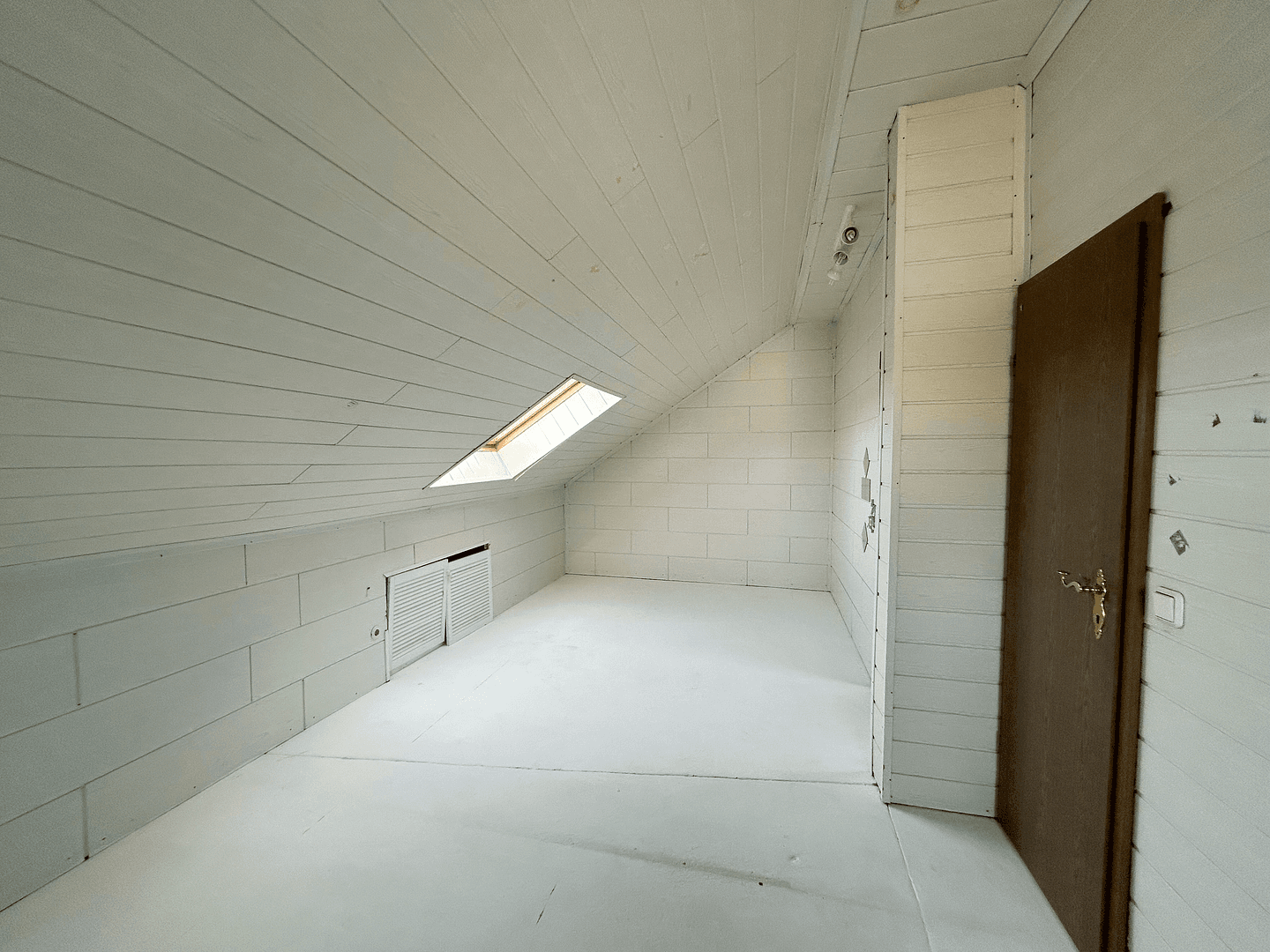 Predaj domu 152 m², pozemok 515 m², Baunatal, Hesensko Predaj domu 152 m², pozemok 515 m², Baunatal, Hesensko