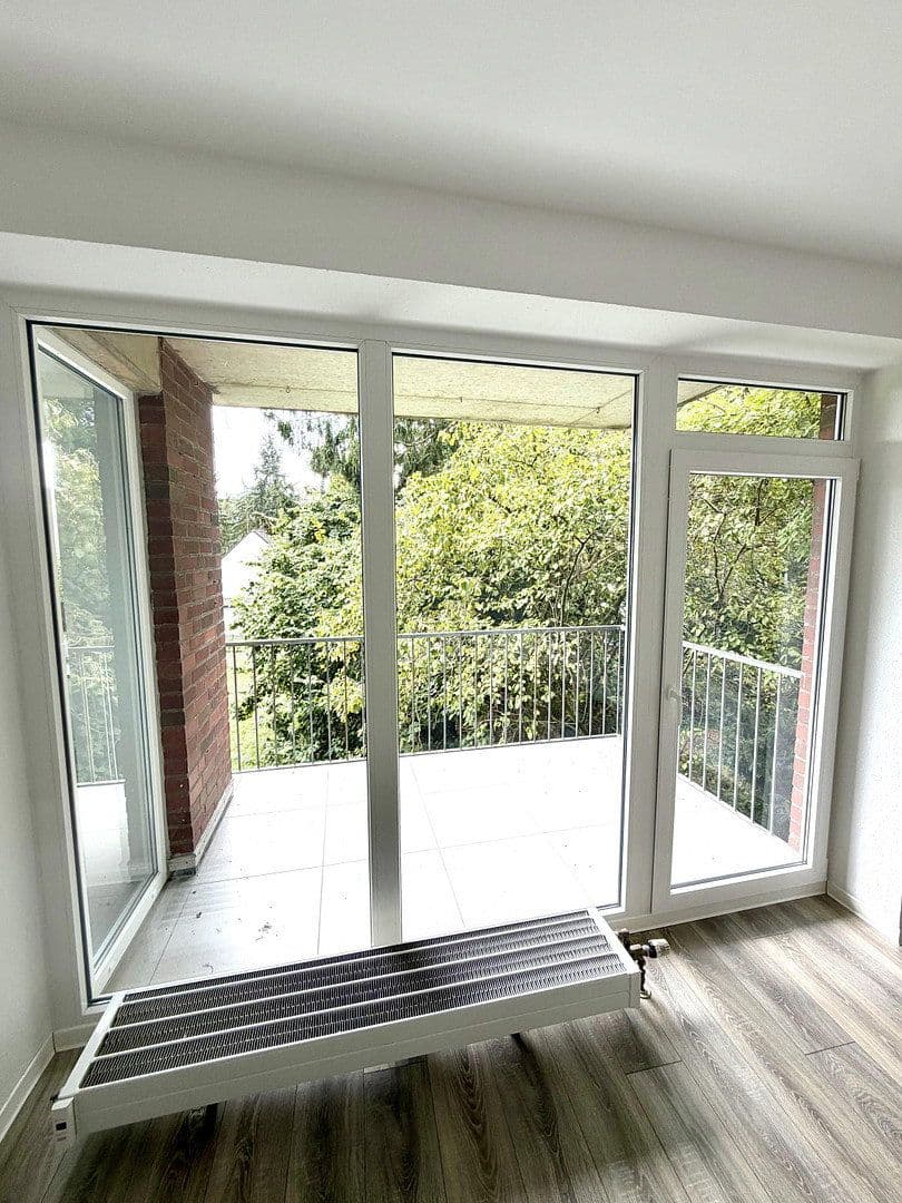 Prenájom bytu 2-izbový 62 m², Torfbruchstrasse 107, Düsseldorf, Severné Porýnie - Westfálsko Prenájom bytu 2-izbový 62 m², Torfbruchstrasse 107, Düsseldorf, Severné Porýnie - Westfálsko