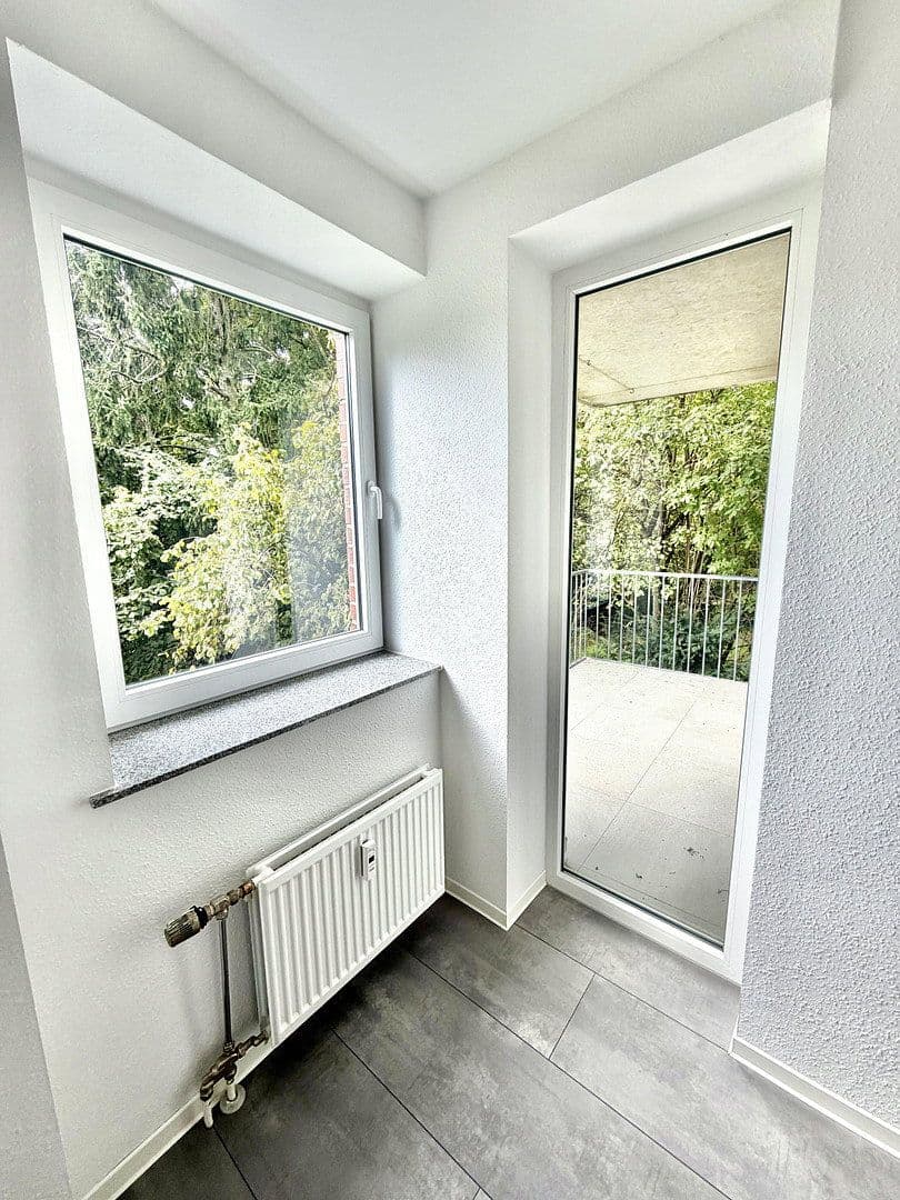 Prenájom bytu 2-izbový 62 m², Torfbruchstrasse 107, Düsseldorf, Severné Porýnie - Westfálsko Prenájom bytu 2-izbový 62 m², Torfbruchstrasse 107, Düsseldorf, Severné Porýnie - Westfálsko