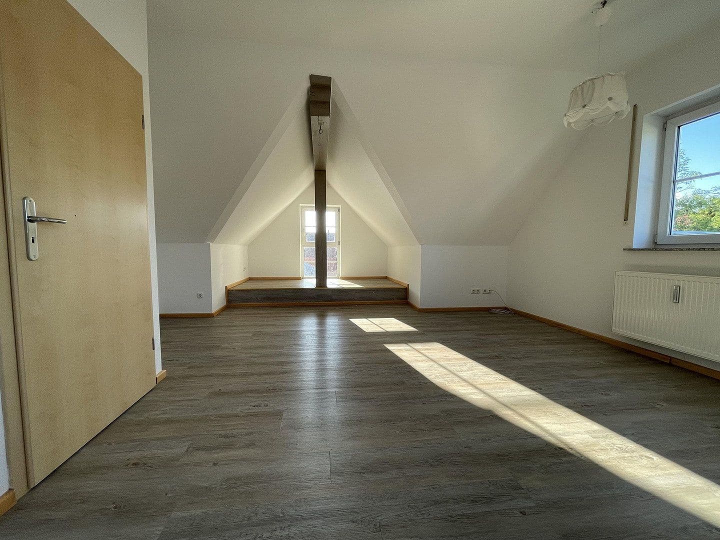 Predaj bytu 4-izbový 104 m², Zusmarshausen, Bavorsko Predaj bytu 4-izbový 104 m², Zusmarshausen, Bavorsko