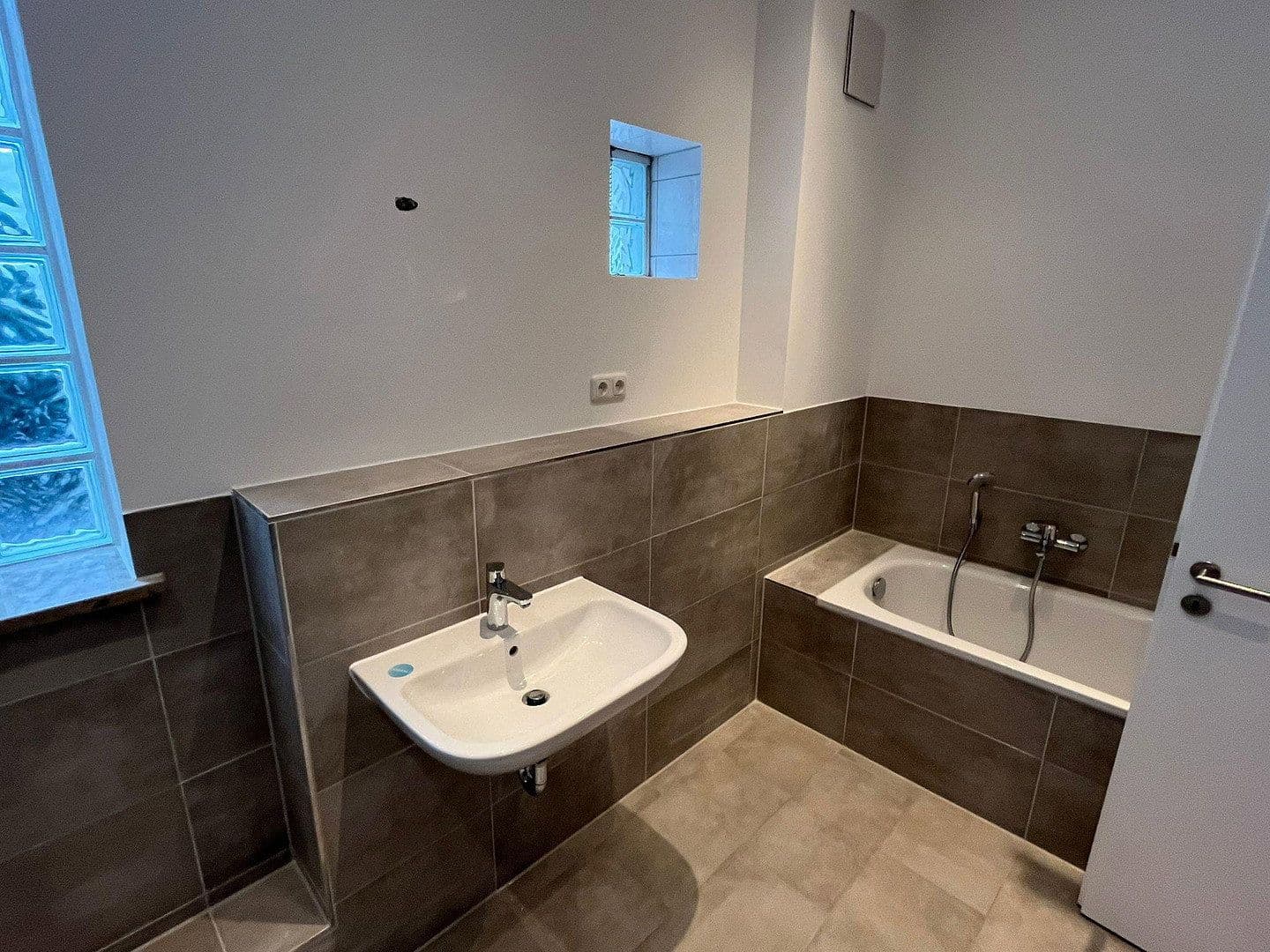 Prenájom bytu 4-izbový 136 m², Ländgasse 135a, Landshut, Bavorsko Prenájom bytu 4-izbový 136 m², Ländgasse 135a, Landshut, Bavorsko