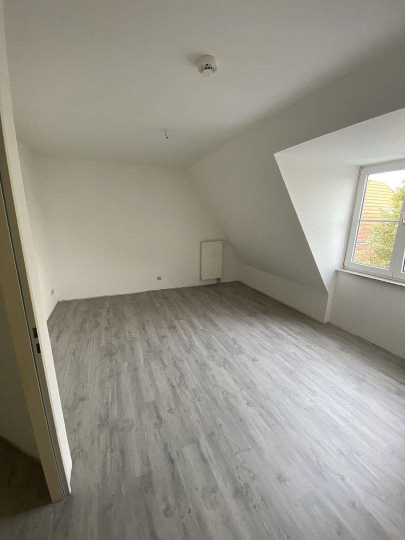 Prenájom bytu 2-izbový 62 m², Cottbus, Brandenbursko Prenájom bytu 2-izbový 62 m², Cottbus, Brandenbursko
