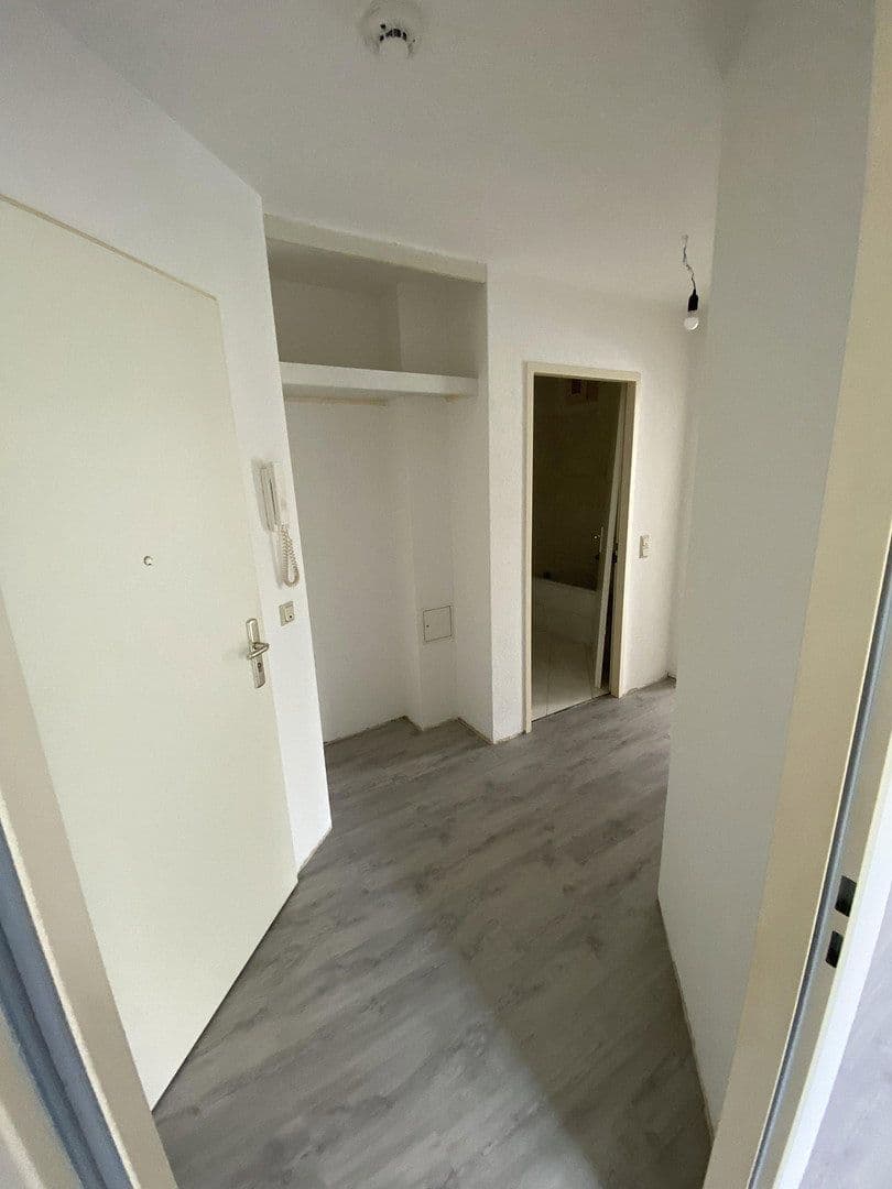 Prenájom bytu 2-izbový 62 m², Cottbus, Brandenbursko Prenájom bytu 2-izbový 62 m², Cottbus, Brandenbursko