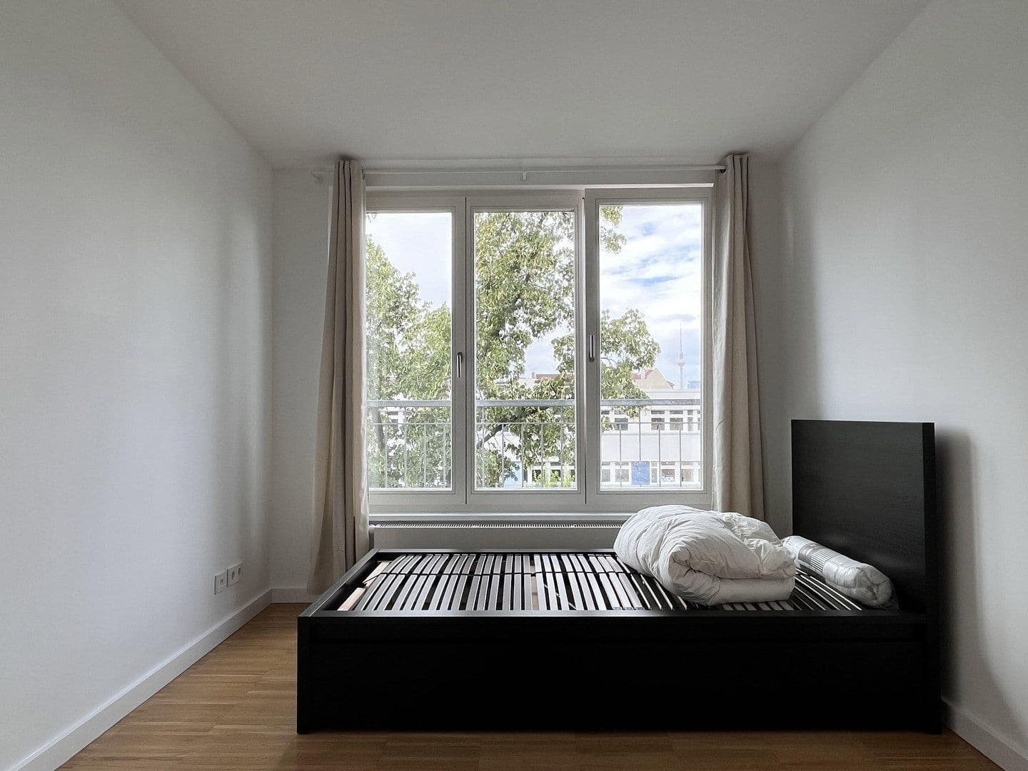 Predaj bytu 3-izbový 75 m², John-Schehr-Straße 39, Berlin, Berlín Predaj bytu 3-izbový 75 m², John-Schehr-Straße 39, Berlin, Berlín