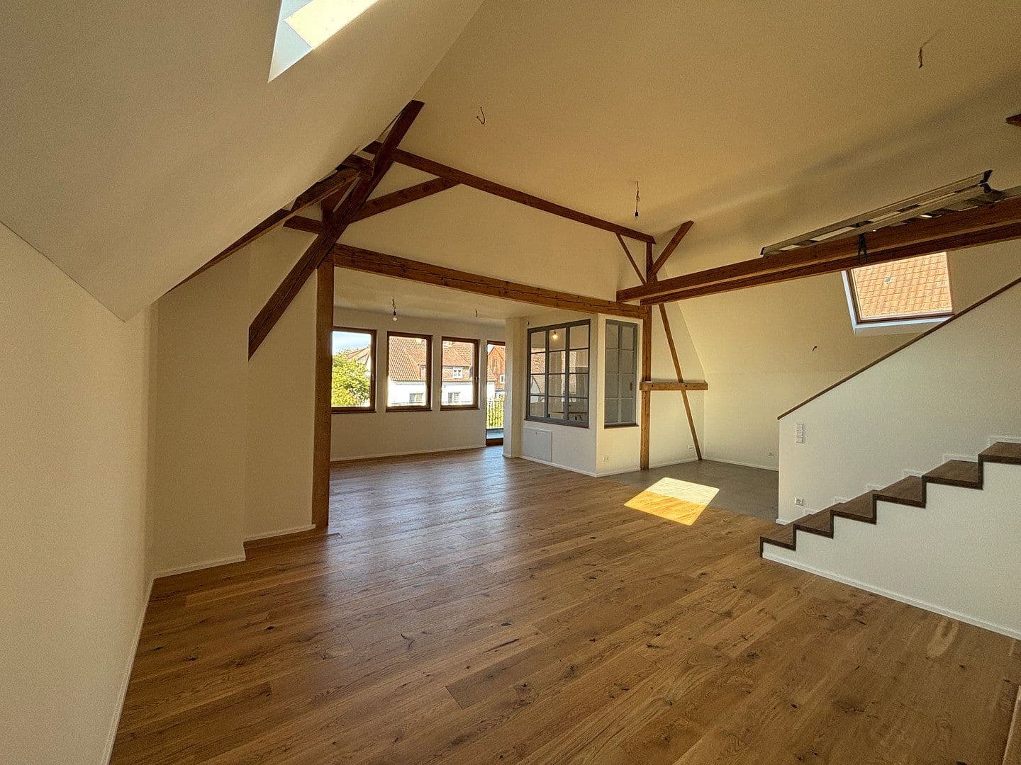 Prenájom bytu 4-izbový 147 m², Niefern-Öschelbronn, Bádensko-Wurttembersko Prenájom bytu 4-izbový 147 m², Niefern-Öschelbronn, Bádensko-Wurttembersko