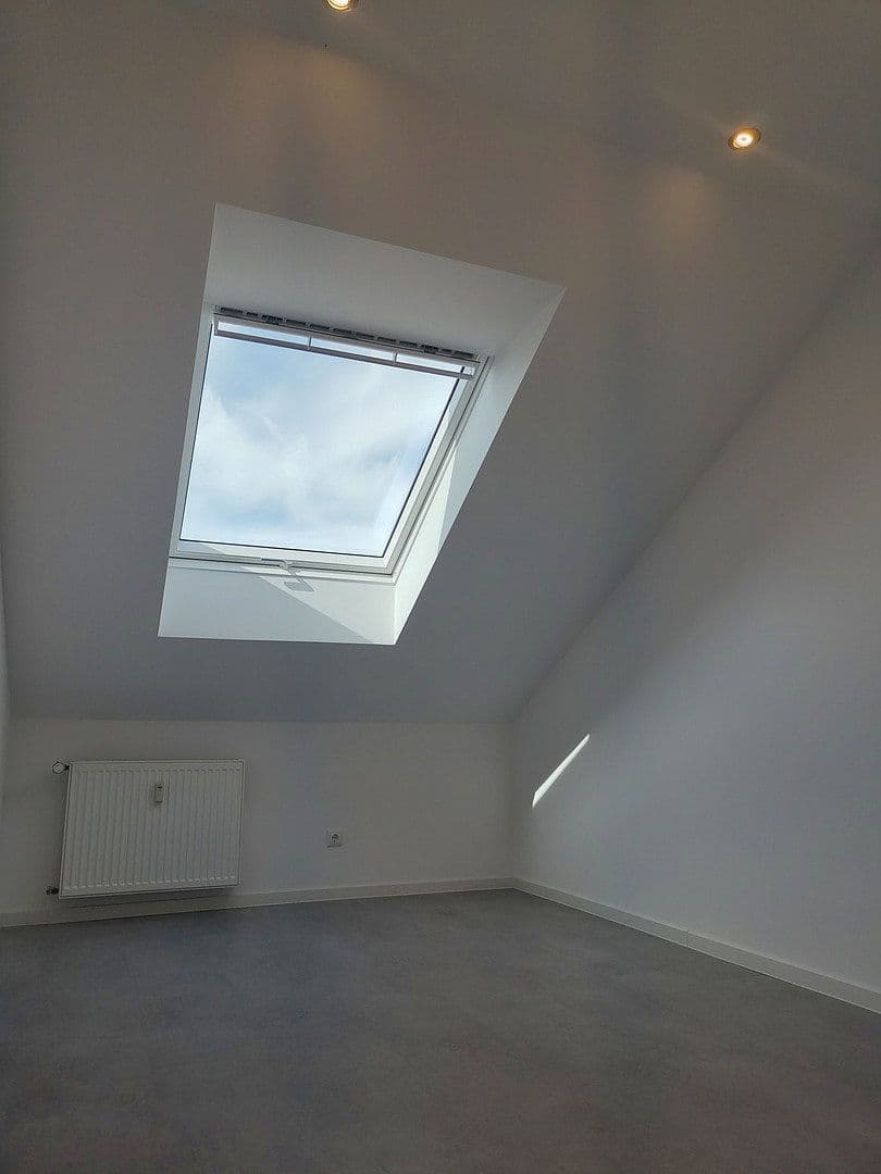 Prenájom bytu 4-izbový 95 m², Rödermark, Hesensko Prenájom bytu 4-izbový 95 m², Rödermark, Hesensko