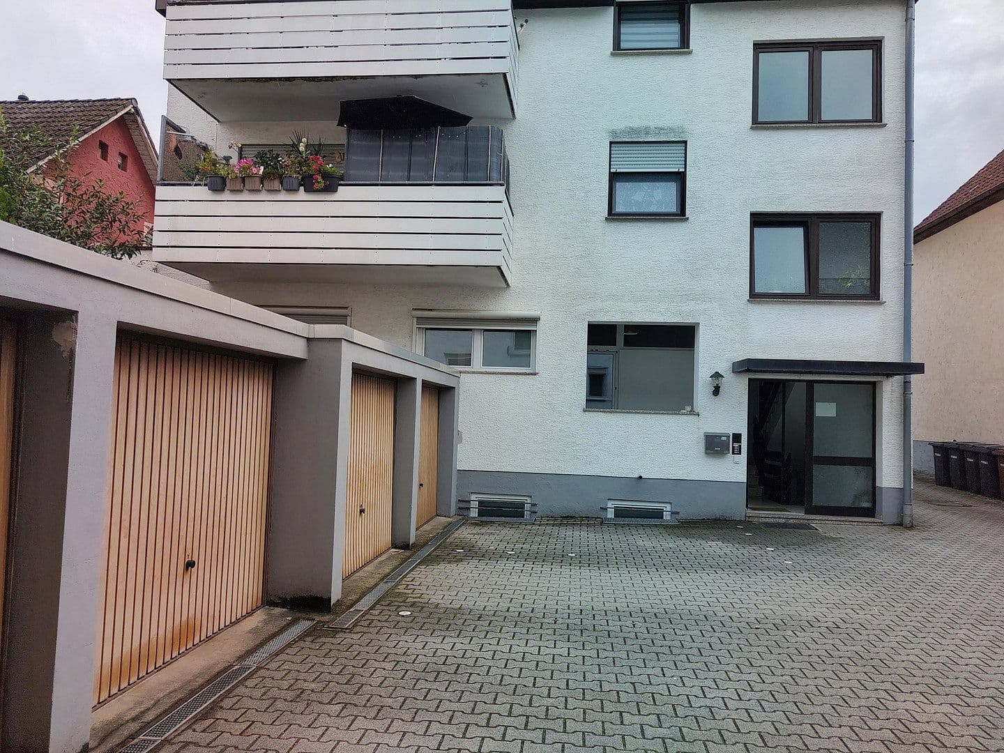 Prenájom bytu 4-izbový 95 m², Rödermark, Hesensko Prenájom bytu 4-izbový 95 m², Rödermark, Hesensko
