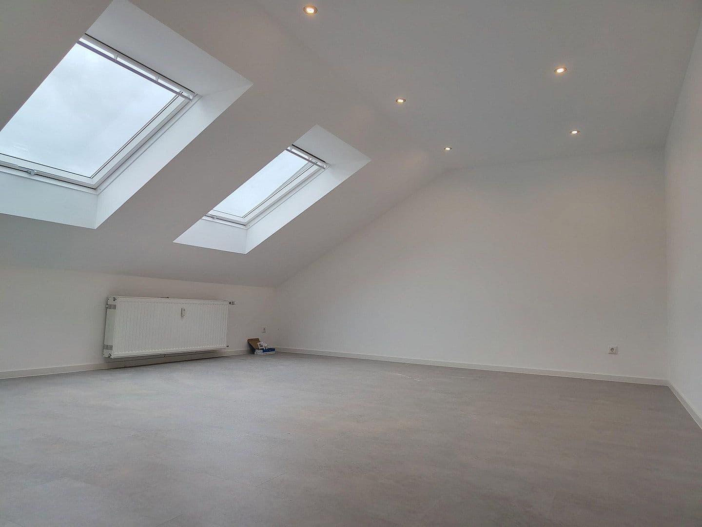 Prenájom bytu 4-izbový 95 m², Rödermark, Hesensko Prenájom bytu 4-izbový 95 m², Rödermark, Hesensko
