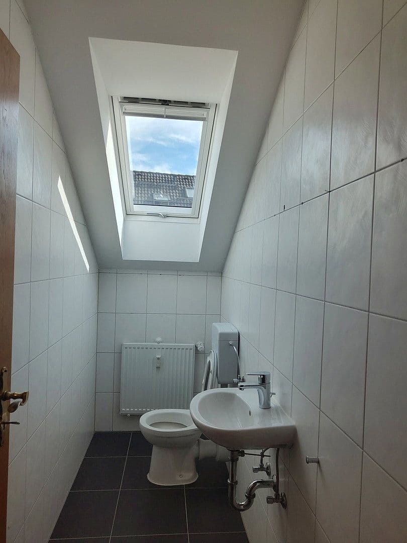 Prenájom bytu 4-izbový 95 m², Rödermark, Hesensko Prenájom bytu 4-izbový 95 m², Rödermark, Hesensko