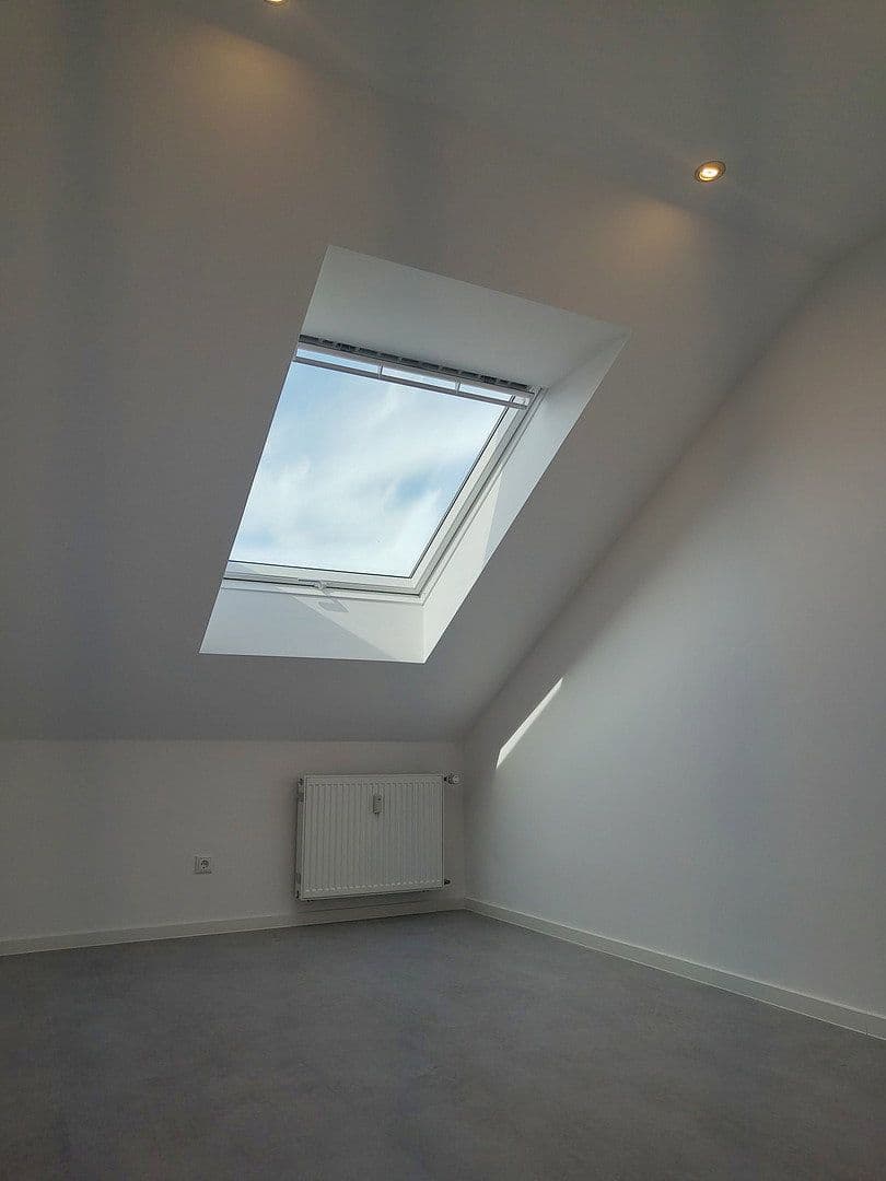 Prenájom bytu 4-izbový 95 m², Rödermark, Hesensko Prenájom bytu 4-izbový 95 m², Rödermark, Hesensko