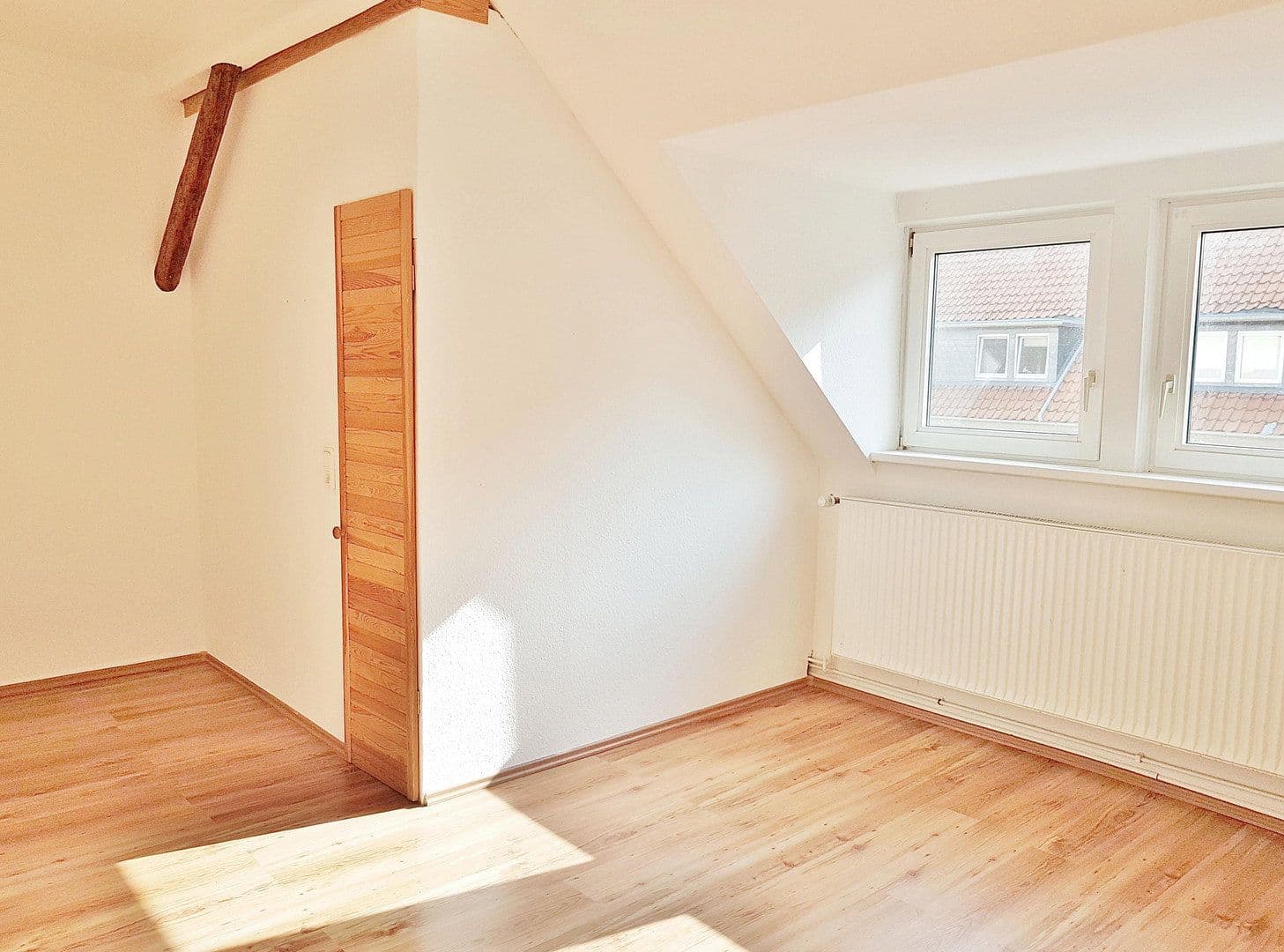 Prenájom bytu 4-izbový 135 m², Hildesheim, Dolné Sasko Prenájom bytu 4-izbový 135 m², Hildesheim, Dolné Sasko