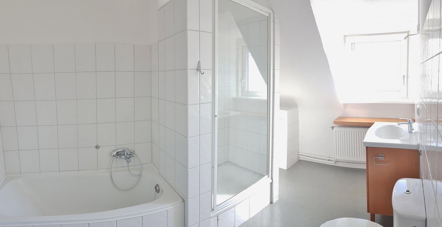 Prenájom bytu 4-izbový 135 m², Hildesheim, Dolné Sasko Prenájom bytu 4-izbový 135 m², Hildesheim, Dolné Sasko