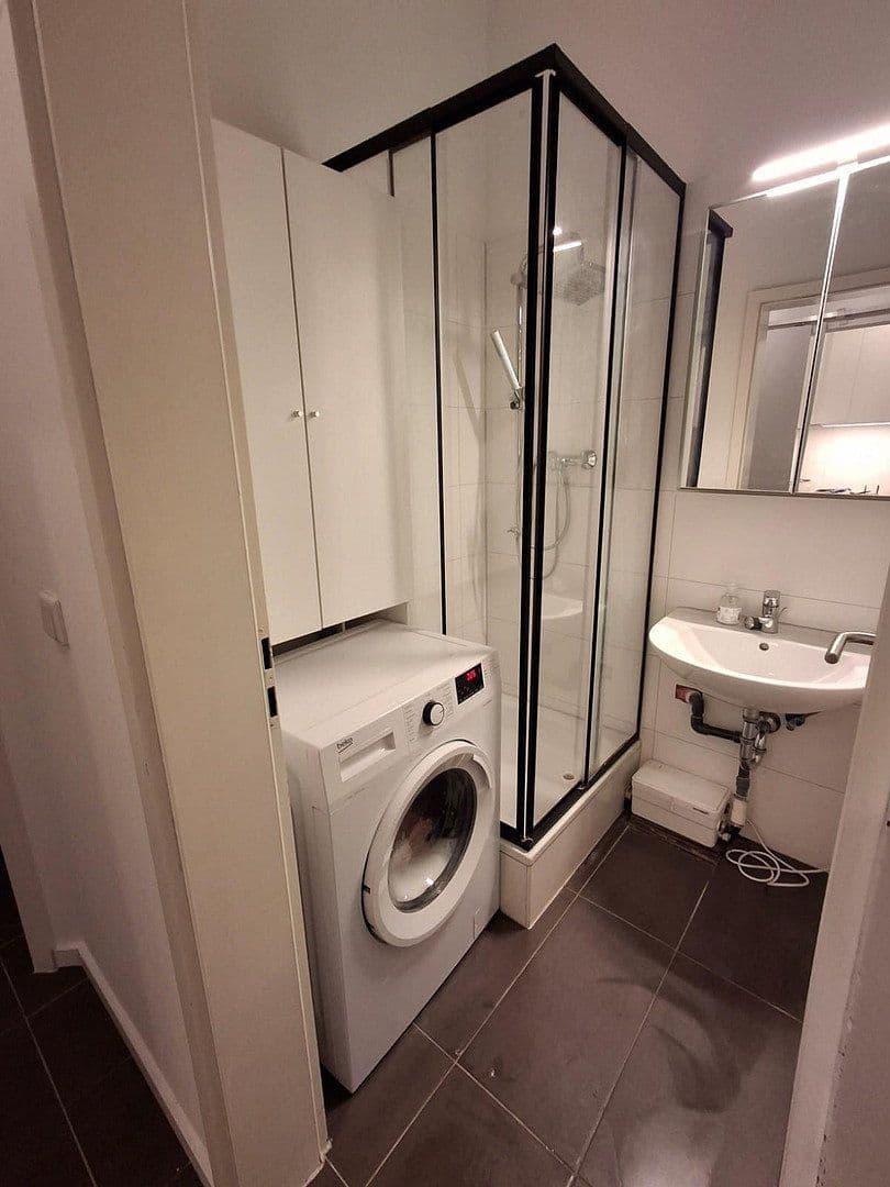 Prenájom bytu 1-izbový 18 m², Landsberger Str. 478, München/Pasing, Bavorsko Prenájom bytu 1-izbový 18 m², Landsberger Str. 478, München/Pasing, Bavorsko