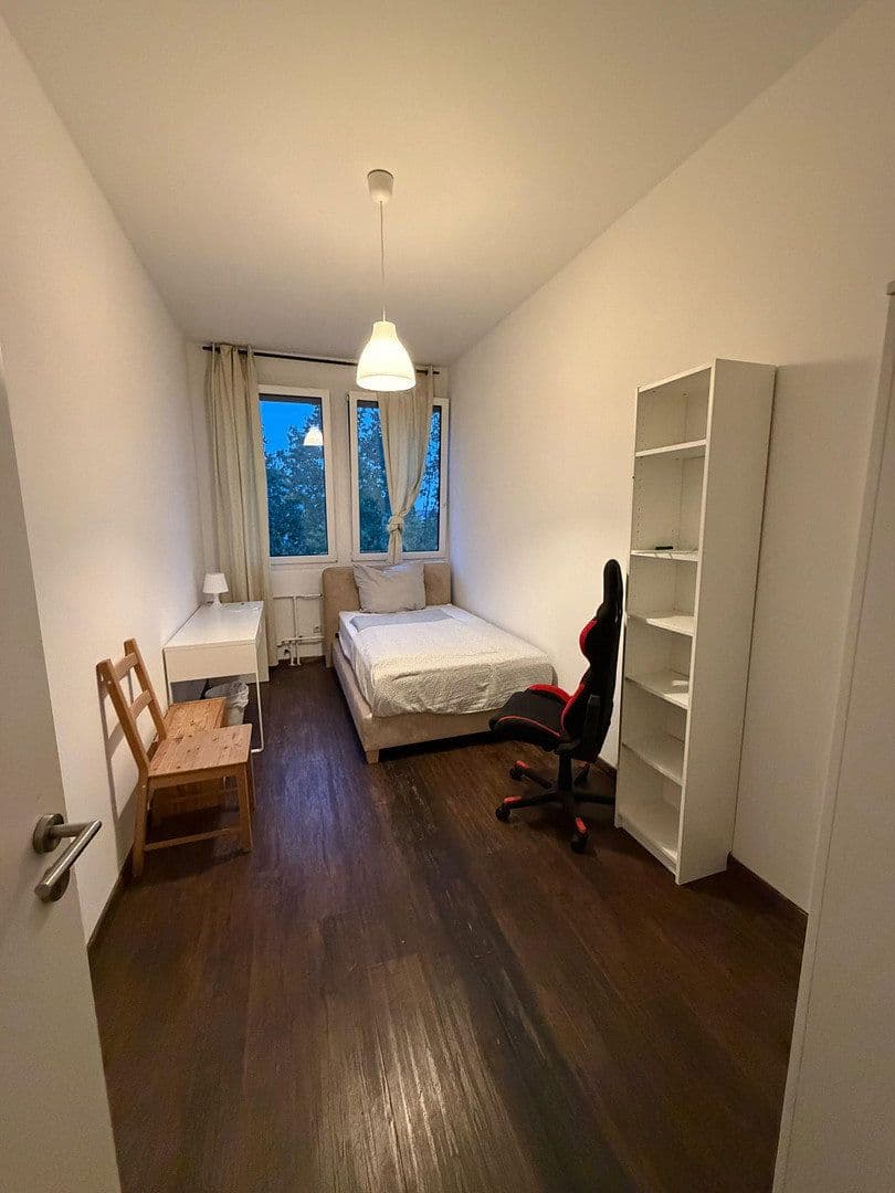 Prenájom bytu 1-izbový 18 m², Landsberger Str. 478, München/Pasing, Bavorsko Prenájom bytu 1-izbový 18 m², Landsberger Str. 478, München/Pasing, Bavorsko