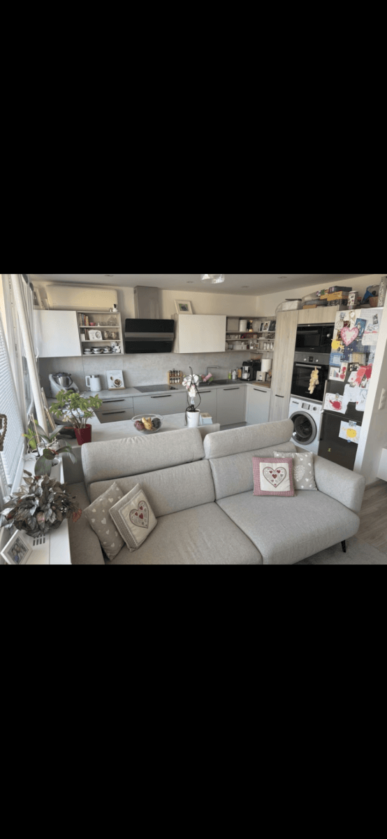 Prenájom bytu 3-izbový 68 m², Kotorská, Praha, Praha Prenájom bytu 3-izbový 68 m², Kotorská, Praha, Praha