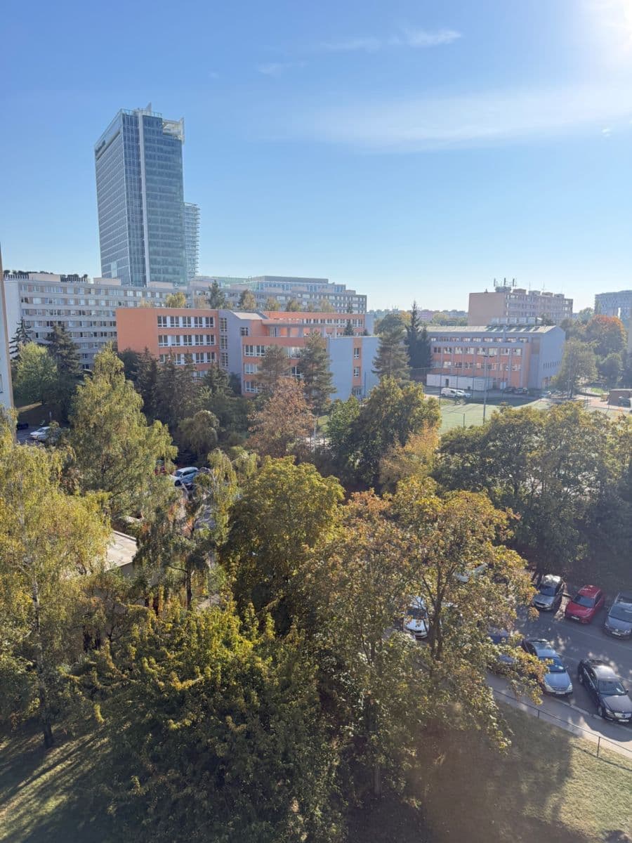 Prenájom bytu 3-izbový 68 m², Kotorská, Praha, Praha Prenájom bytu 3-izbový 68 m², Kotorská, Praha, Praha