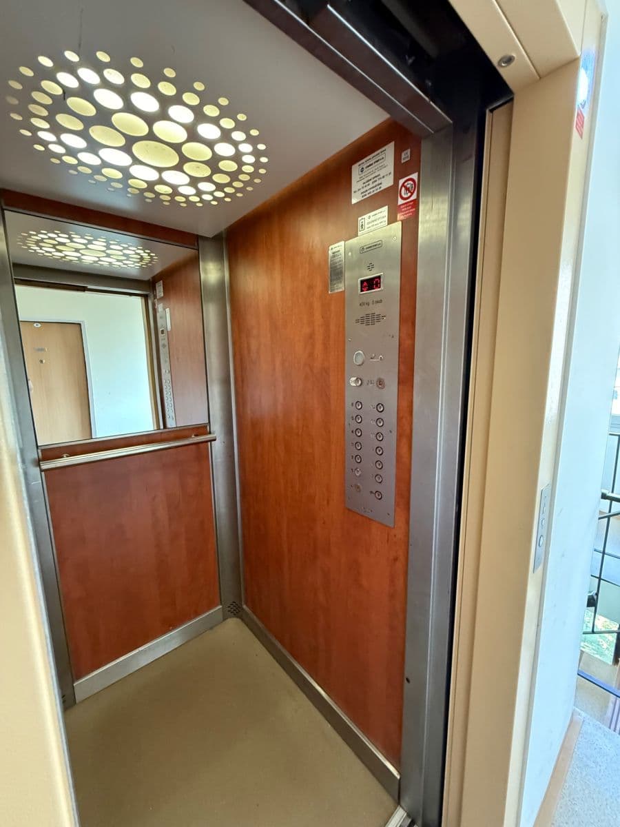 Prenájom bytu 3-izbový 68 m², Kotorská, Praha, Praha Prenájom bytu 3-izbový 68 m², Kotorská, Praha, Praha