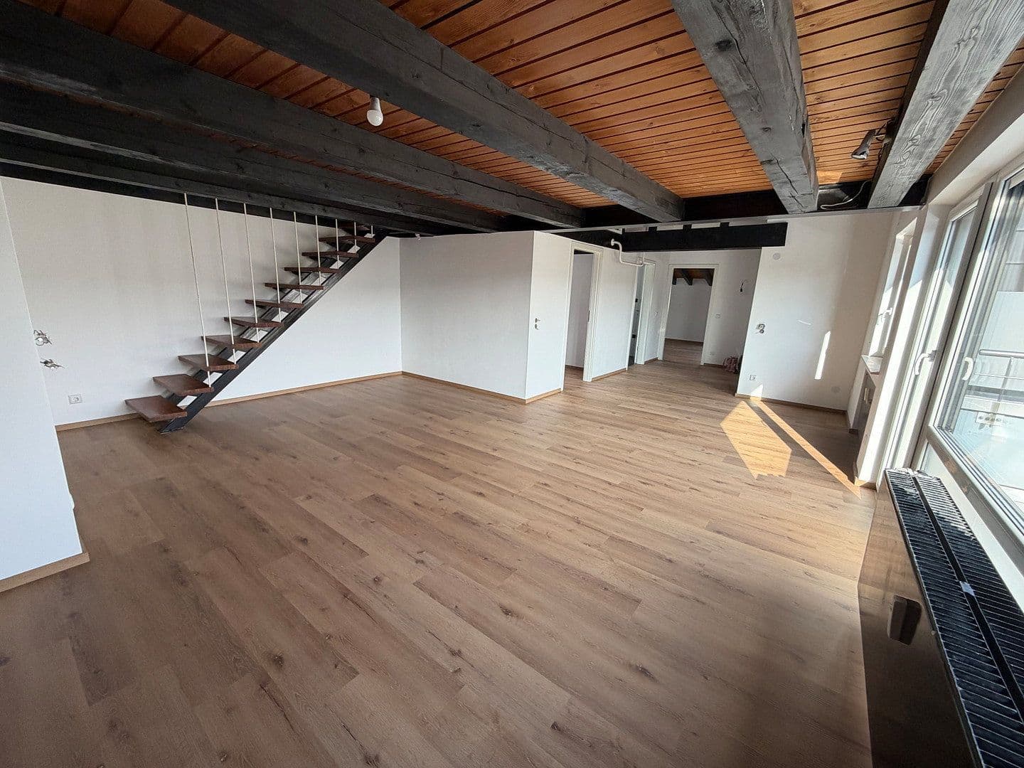 Prenájom bytu 3-izbový 92 m², Adlerstr. 22, Aalen, Bádensko-Wurttembersko Prenájom bytu 3-izbový 92 m², Adlerstr. 22, Aalen, Bádensko-Wurttembersko