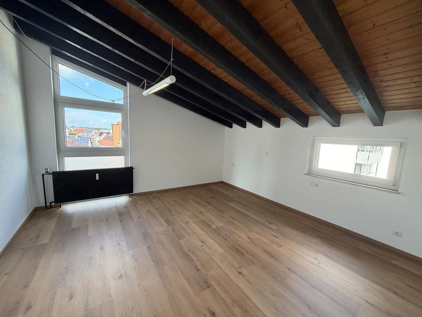 Prenájom bytu 3-izbový 92 m², Adlerstr. 22, Aalen, Bádensko-Wurttembersko Prenájom bytu 3-izbový 92 m², Adlerstr. 22, Aalen, Bádensko-Wurttembersko