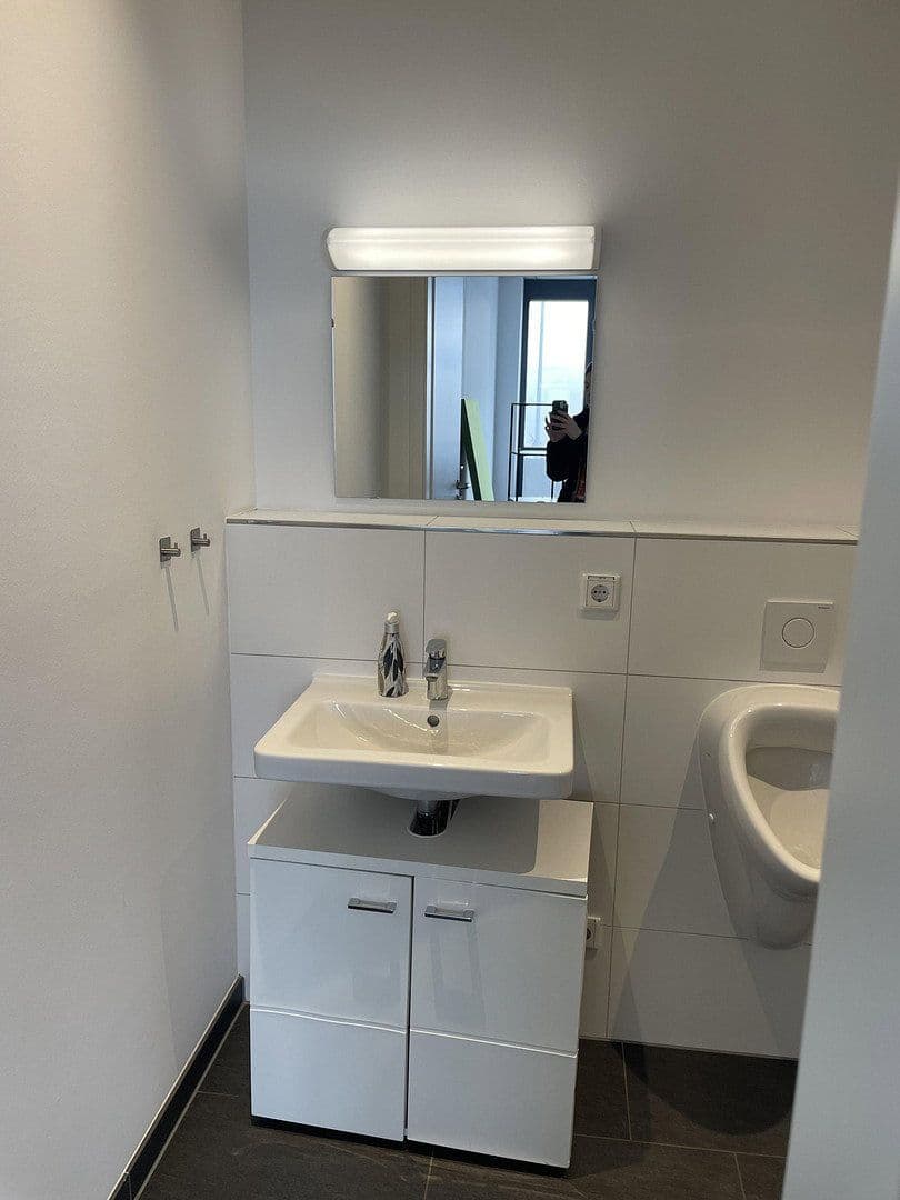 Prenájom kancelárie 146 m², Schweinfurt, Bavorsko Prenájom kancelárie 146 m², Schweinfurt, Bavorsko