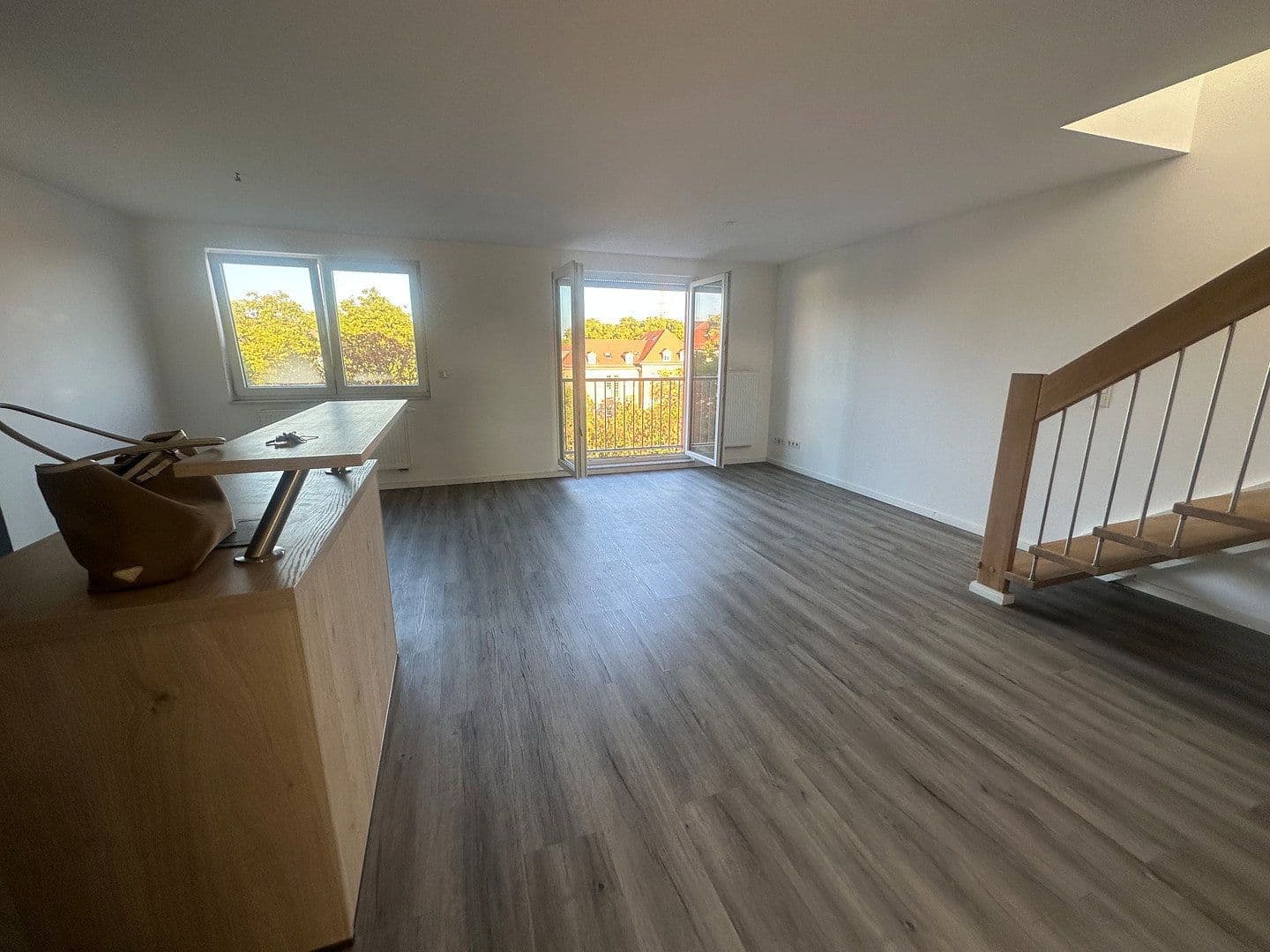 Prenájom bytu 3-izbový 106 m², Mannheim, Bádensko-Wurttembersko Prenájom bytu 3-izbový 106 m², Mannheim, Bádensko-Wurttembersko