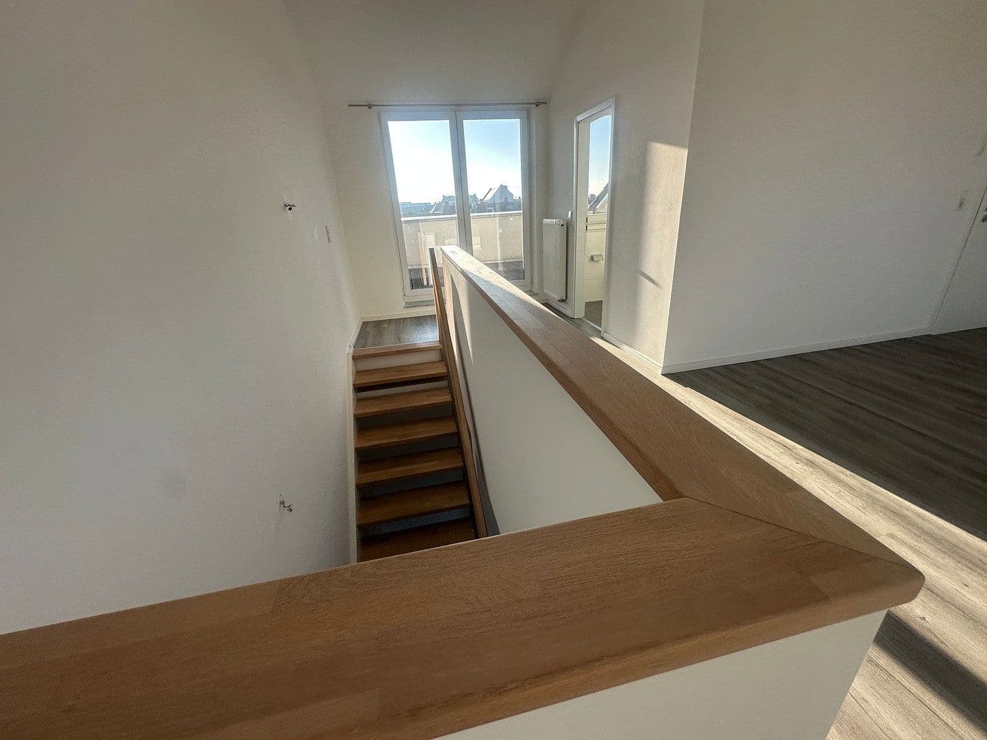 Prenájom bytu 3-izbový 106 m², Mannheim, Bádensko-Wurttembersko Prenájom bytu 3-izbový 106 m², Mannheim, Bádensko-Wurttembersko