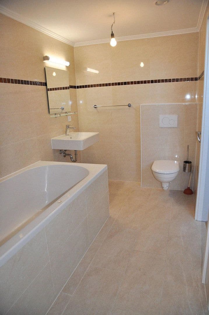 Predaj bytu 4-izbový 111 m², Milbertshofen - München, Bavorsko Predaj bytu 4-izbový 111 m², Milbertshofen - München, Bavorsko