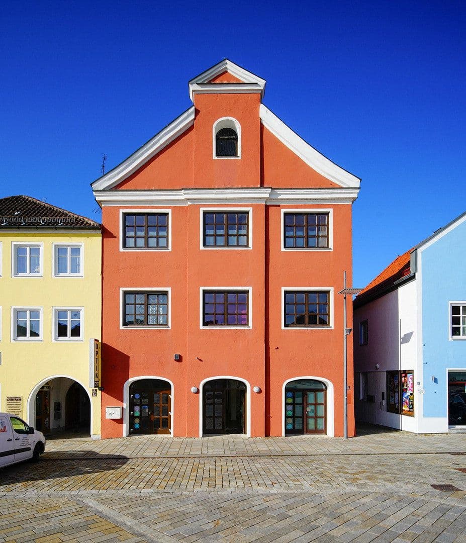 Predaj domu 697 m², pozemok 465 m², Stadtplatz 11, Bad Griesbach i.Rottal, Bavorsko Predaj domu 697 m², pozemok 465 m², Stadtplatz 11, Bad Griesbach i.Rottal, Bavorsko