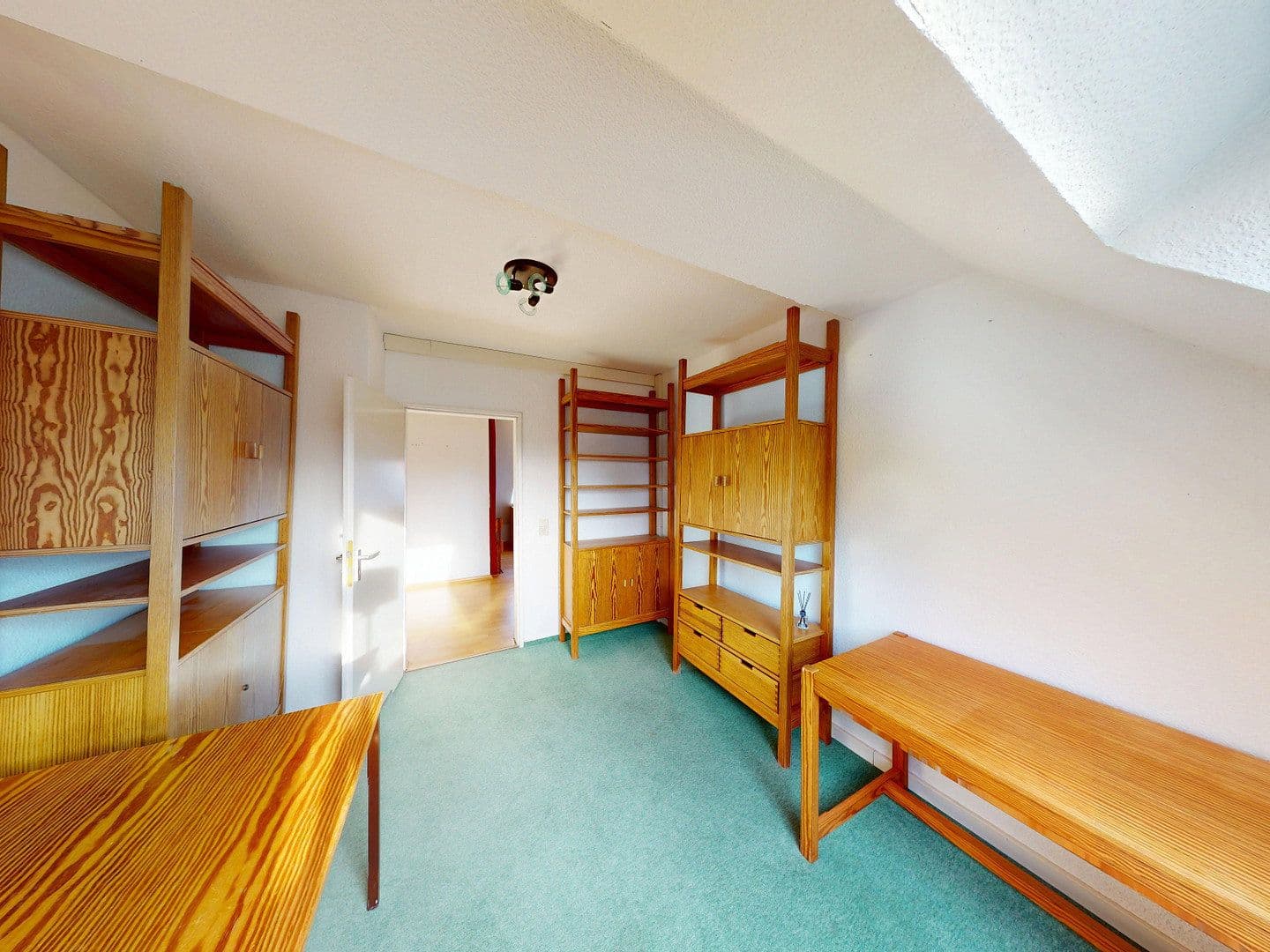 Predaj domu 343 m², pozemok 971 m², Braunschweig, Dolné Sasko Predaj domu 343 m², pozemok 971 m², Braunschweig, Dolné Sasko