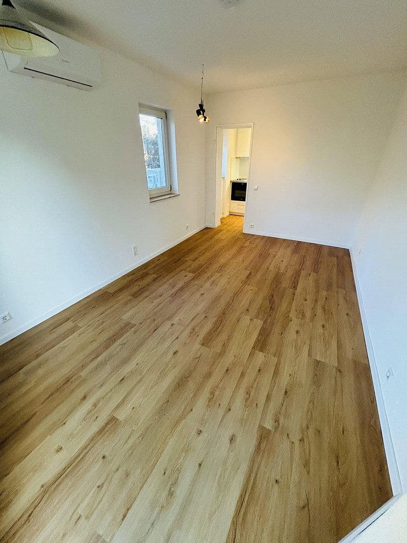 Prenájom bytu 1-izbový 24 m², Fronbergstraße 4, Kirchheim am Neckar, Bádensko-Wurttembersko Prenájom bytu 1-izbový 24 m², Fronbergstraße 4, Kirchheim am Neckar, Bádensko-Wurttembersko