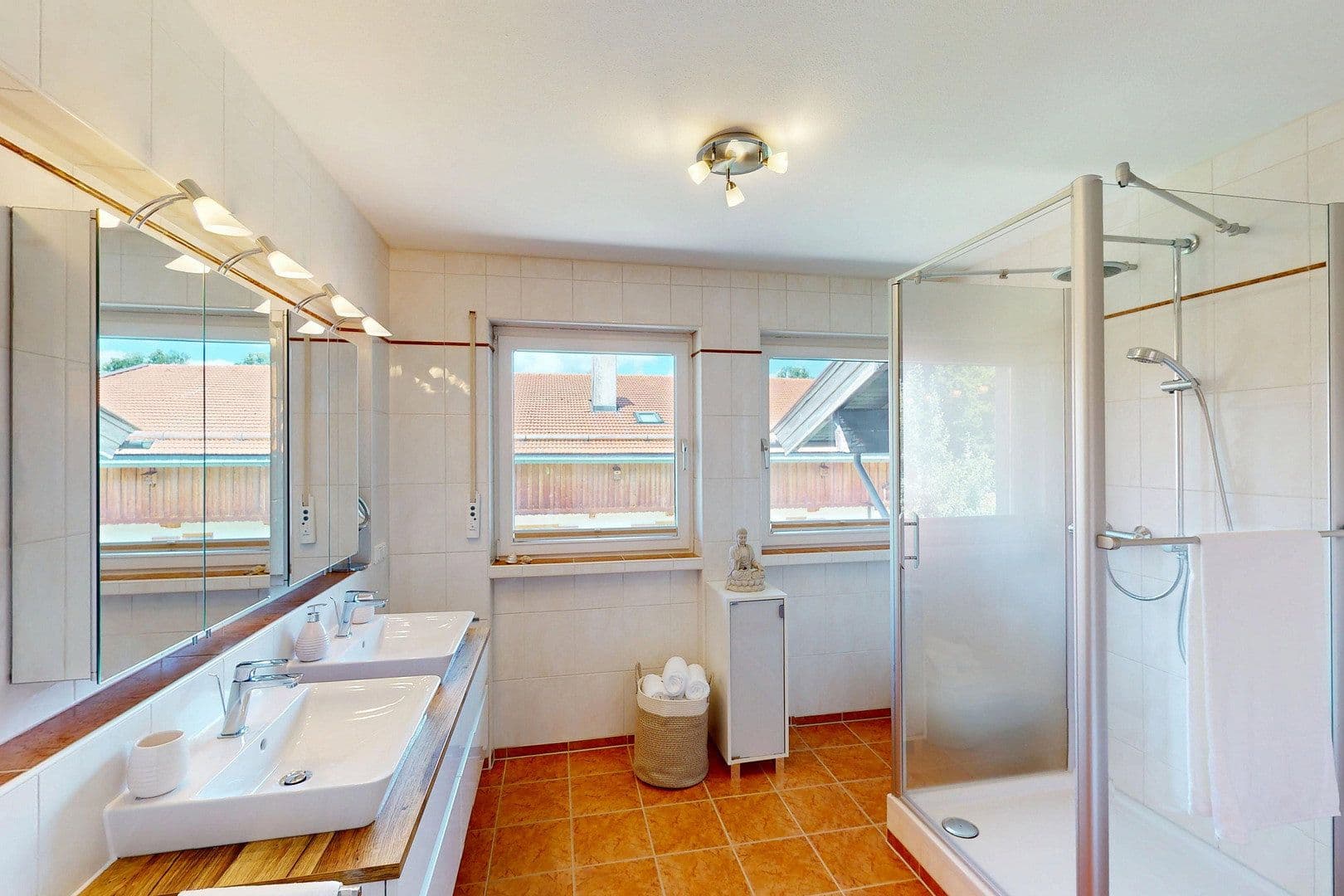 Predaj domu 190 m², pozemok 627 m², Gmund a. Tegernsee, Bavorsko Predaj domu 190 m², pozemok 627 m², Gmund a. Tegernsee, Bavorsko