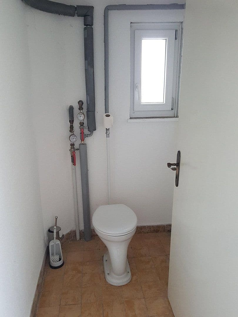 Prenájom bytu 4-izbový 115 m², Stuttgarter Str.2, Schömberg, Bádensko-Wurttembersko Prenájom bytu 4-izbový 115 m², Stuttgarter Str.2, Schömberg, Bádensko-Wurttembersko