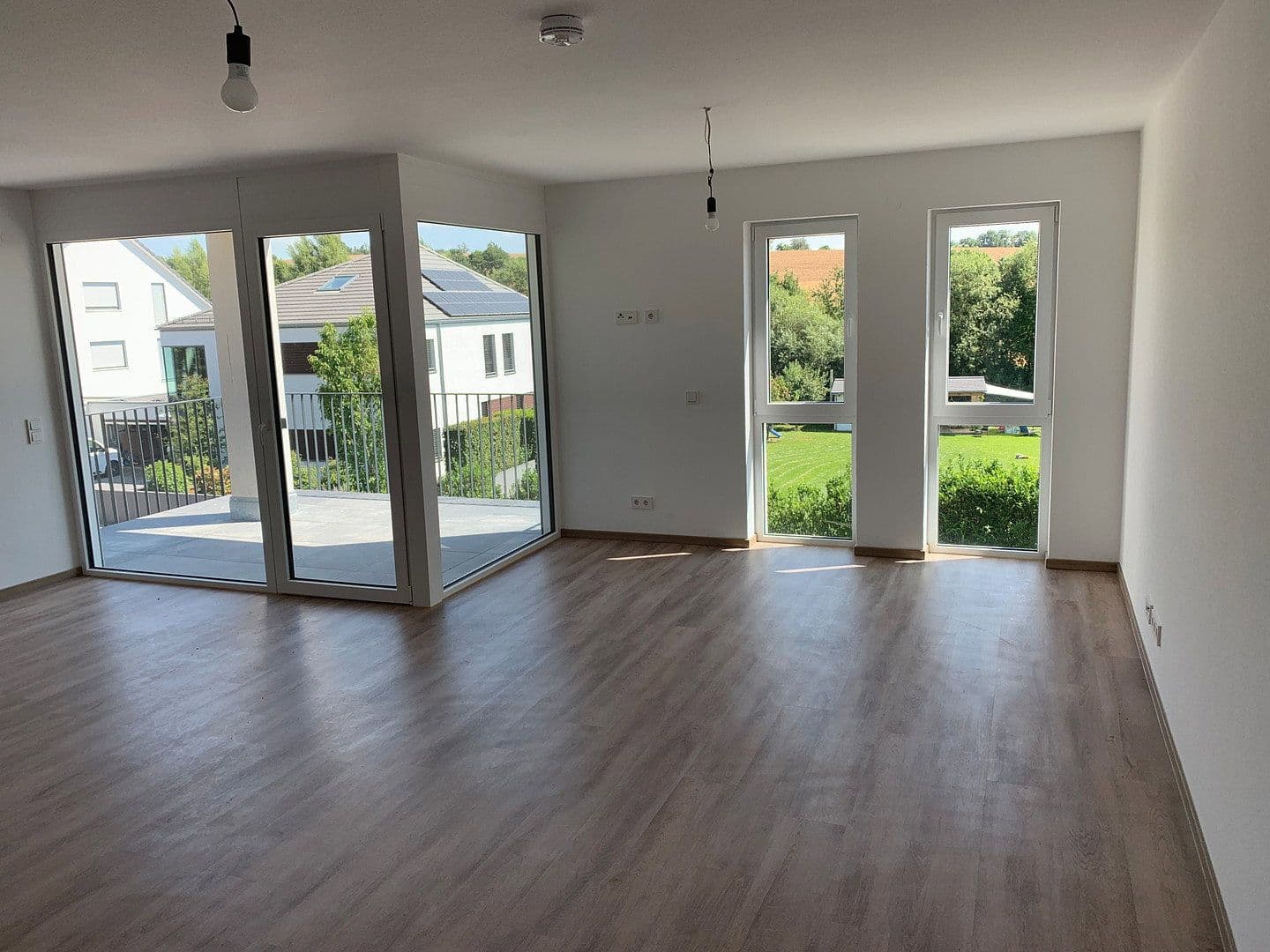 Prenájom bytu 3-izbový 95 m², Am Weidengraben 22, Waldbüttelbrunn, Bavorsko Prenájom bytu 3-izbový 95 m², Am Weidengraben 22, Waldbüttelbrunn, Bavorsko