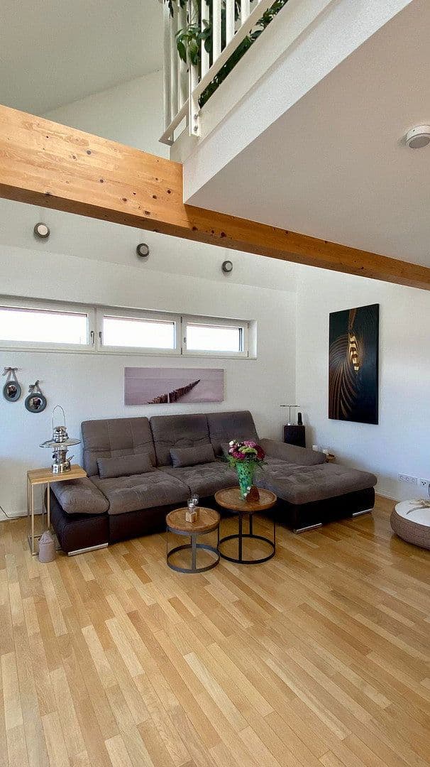 Prenájom bytu 5-izbový 185 m², Bühl, Bádensko-Wurttembersko Prenájom bytu 5-izbový 185 m², Bühl, Bádensko-Wurttembersko