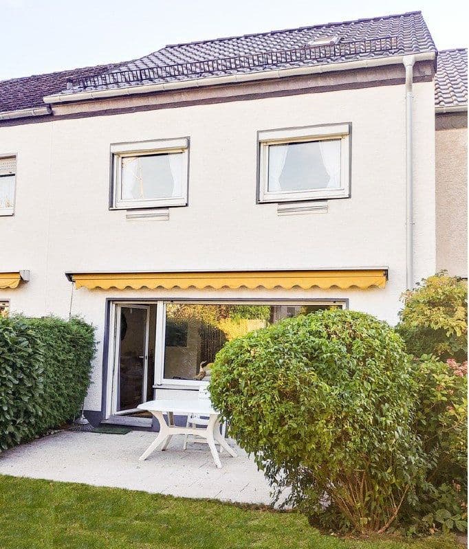 Prenájom domu 140 m², pozemok 238 m², Bergisch Gladbach, Severné Porýnie - Westfálsko Prenájom domu 140 m², pozemok 238 m², Bergisch Gladbach, Severné Porýnie - Westfálsko
