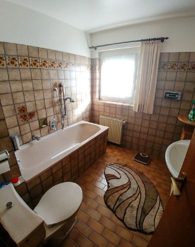 Prenájom domu 140 m², pozemok 238 m², Bergisch Gladbach, Severné Porýnie - Westfálsko Prenájom domu 140 m², pozemok 238 m², Bergisch Gladbach, Severné Porýnie - Westfálsko