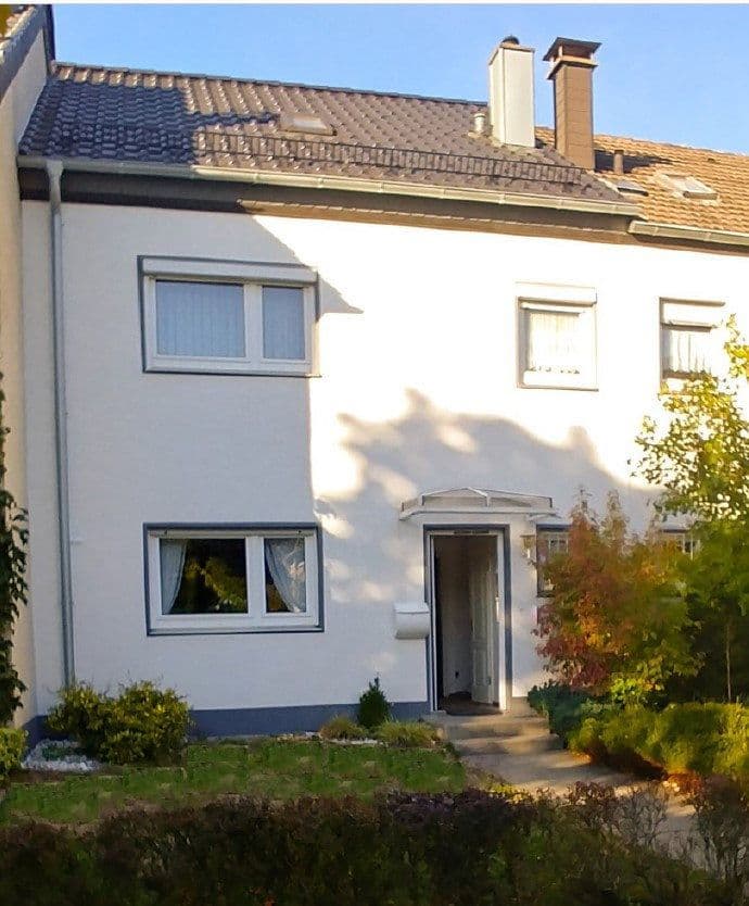 Prenájom domu 140 m², pozemok 238 m², Bergisch Gladbach, Severné Porýnie - Westfálsko Prenájom domu 140 m², pozemok 238 m², Bergisch Gladbach, Severné Porýnie - Westfálsko