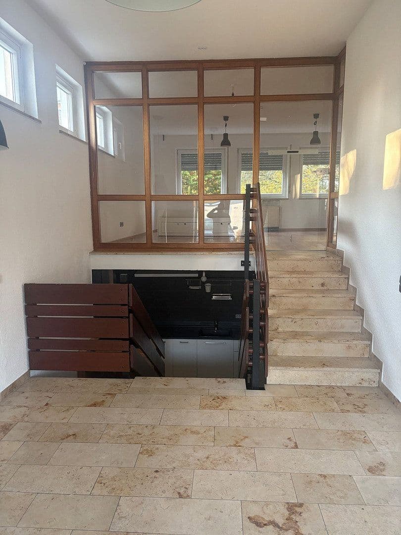 Prenájom bytu 3-izbový 75 m², Möhrendorf, Bavorsko Prenájom bytu 3-izbový 75 m², Möhrendorf, Bavorsko