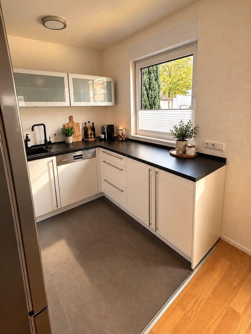 Prenájom bytu 2-izbový 52 m², Baden-Baden, Bádensko-Wurttembersko Prenájom bytu 2-izbový 52 m², Baden-Baden, Bádensko-Wurttembersko