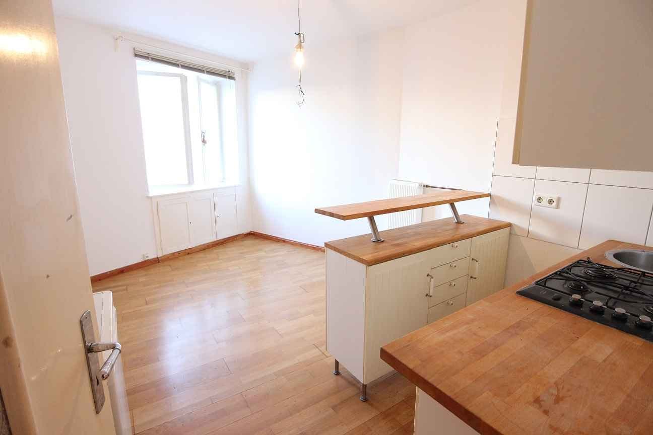 Prenájom bytu 2-izbový 39 m², Linienstr, Düsseldorf, Severné Porýnie - Westfálsko Prenájom bytu 2-izbový 39 m², Linienstr, Düsseldorf, Severné Porýnie - Westfálsko