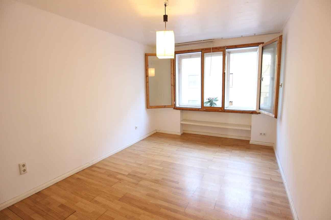 Prenájom bytu 2-izbový 39 m², Linienstr, Düsseldorf, Severné Porýnie - Westfálsko Prenájom bytu 2-izbový 39 m², Linienstr, Düsseldorf, Severné Porýnie - Westfálsko