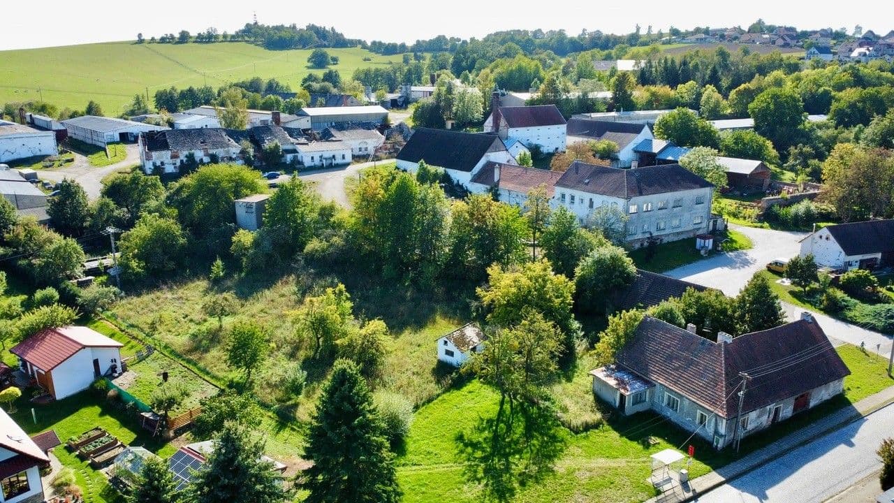 Predaj domu 150 m², pozemok 5.160 m², Miličín, Středočeský kraj Predaj domu 150 m², pozemok 5.160 m², Miličín, Středočeský kraj