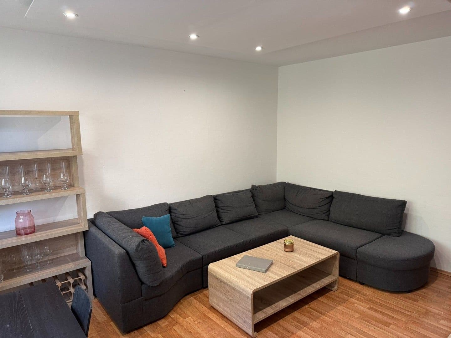 Prenájom bytu 3-izbový 73 m², Guothova, Nové Mesto, Bratislavský kraj Prenájom bytu 3-izbový 73 m², Guothova, Nové Mesto, Bratislavský kraj